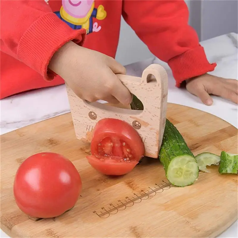 سكين خشبي للأطفال لطيف الأسماك - مراجعة Kitchen Gadgets For Kids وسعره