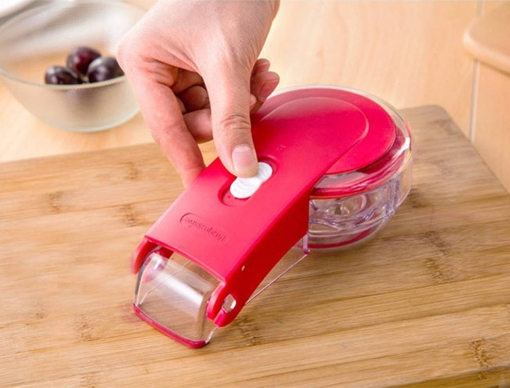 أداة إزالة نوى الكرز بـ 6 فتحا - مراجعة Kitchen Gadgets Novelty وسعره